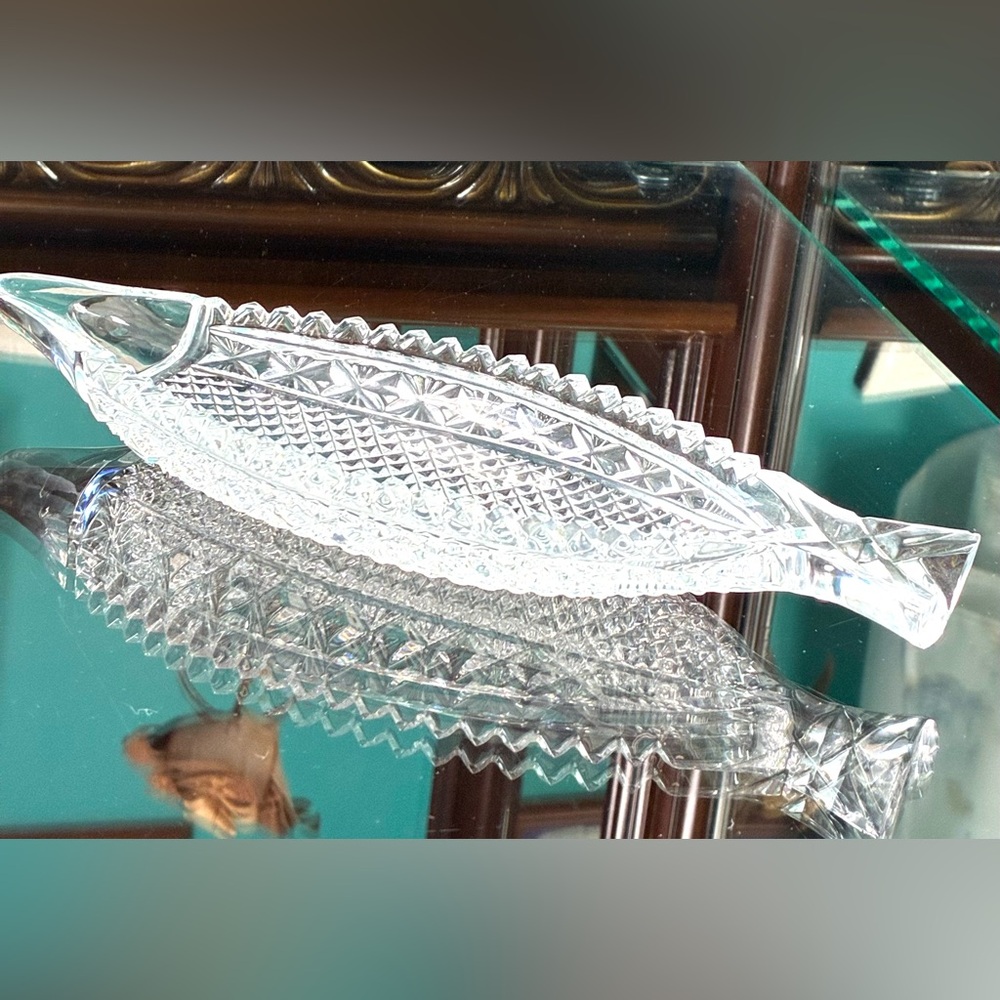 Vintage Crystal Salad Bowl - Picture 3 of 13